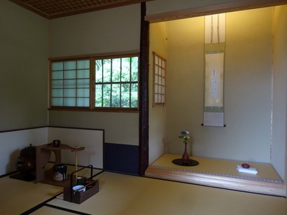160525八橋かきつばた園⑩、茶室「燕子庵」 (コピー).JPG